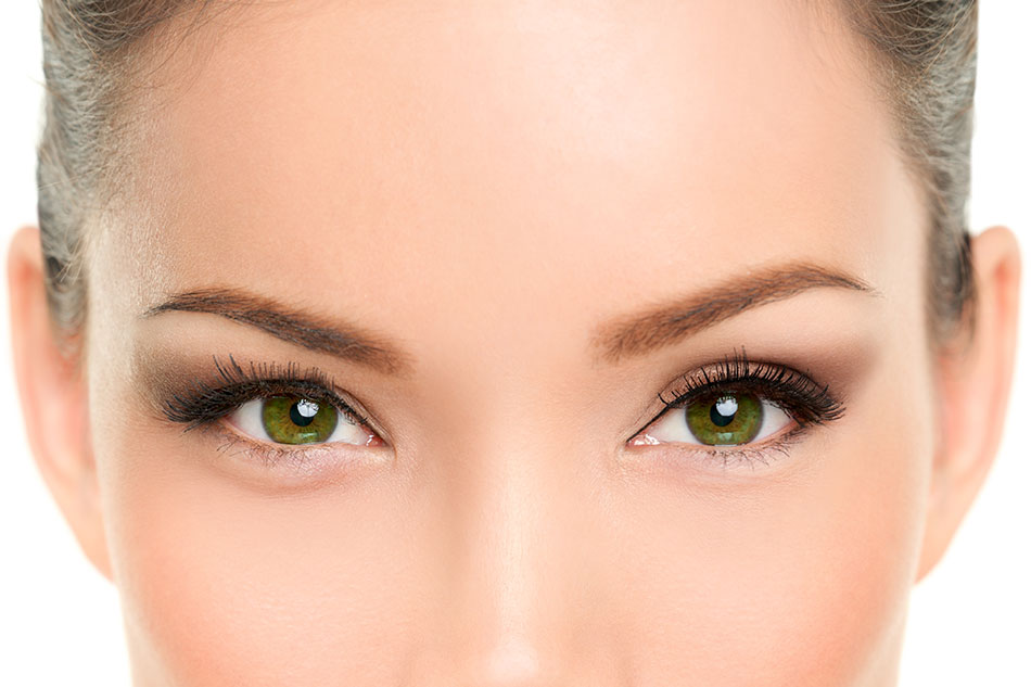 woman with green contact lenses